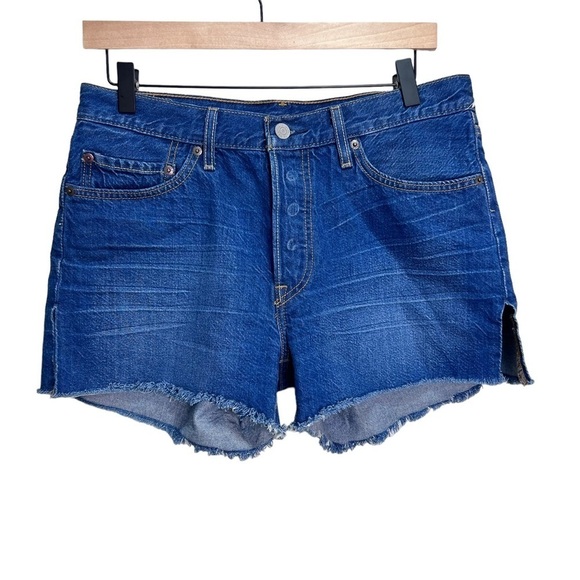 Levi's 501 Jean Shorts Side Slit Raw Hem Size 30 - Picture 3 of 14